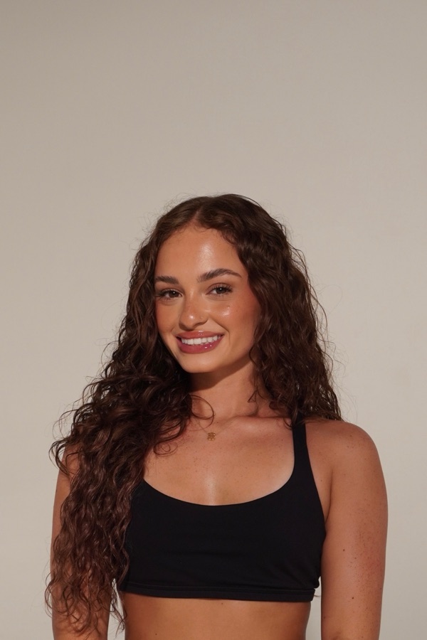 Olivia, the founder of Livinfloww